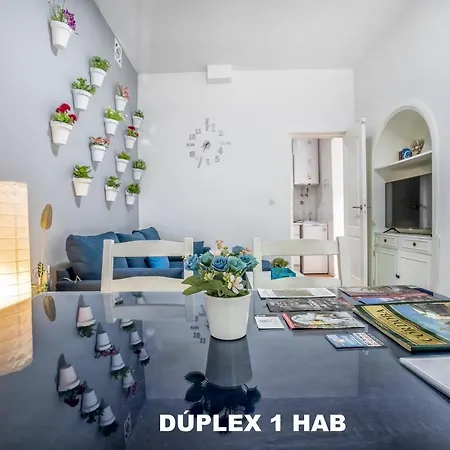 Casas Caballerizas Mezquita 1 Y 3 Hab