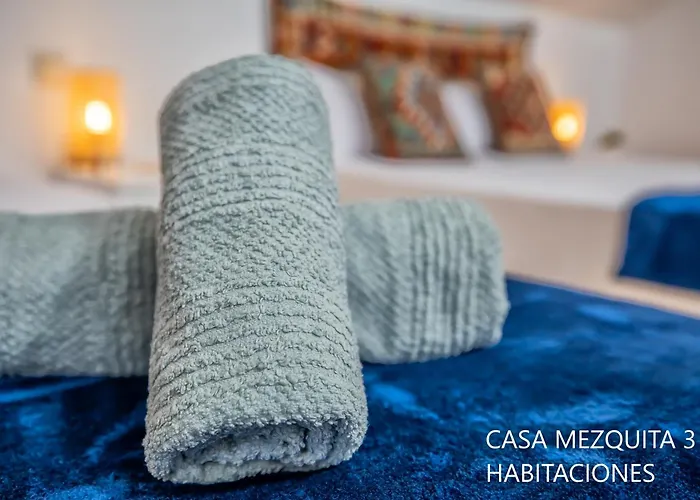 Casas Caballerizas Mezquita 1 Y 3 Hab