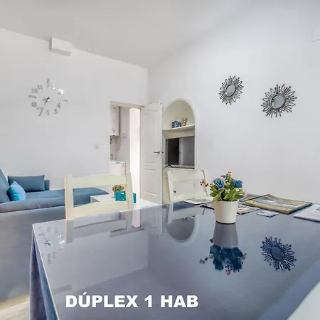 Casas Caballerizas Mezquita 1 Y 3 Hab