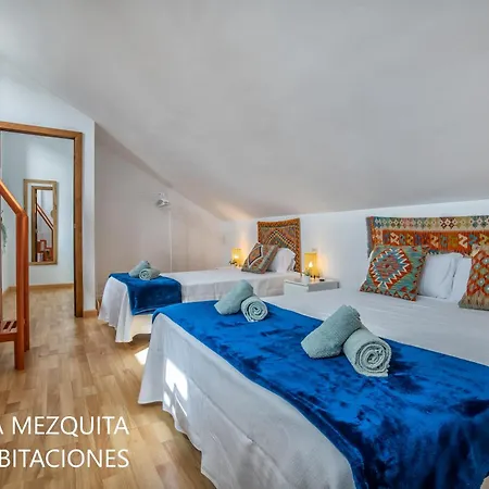Casas Caballerizas Mezquita 1 Y 3 Hab Daire